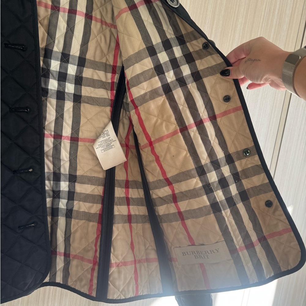 Burberry Nylon Black Quilted Coat with Classic Check Lining - Picture 2 of 11